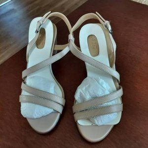 Naturalizer Vanessa Leather Sandals
